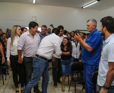 O governador Carlos Massa Ratinho Junior  assina ordem de serviço para construção de Escola em Mauá da Serra nesta quarta-feira (10).  Mauá da Serra, 10/04/2019 -  Foto: Geraldo Bubniak/ANPr