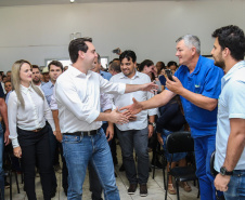 O governador Carlos Massa Ratinho Junior  assina ordem de serviço para construção de Escola em Mauá da Serra nesta quarta-feira (10).  Mauá da Serra, 10/04/2019 -  Foto: Geraldo Bubniak/ANPr