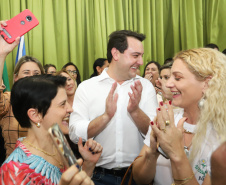 O município de Mauá da Serra, no Vale do Ivaí, ganhará uma nova escola estadual. O governador Carlos Massa Ratinho Junior esteve no município nesta quarta-feira (10) para assinar a ordem de serviço para a construção do Colégio Estadual Vilson Miranda, que terá capacidade para 840 estudantes. O investimento é de R$ 5 milhões.  -  Mauá da Serra, 10/04/2019  -  Foto: Rodrigo Félix Leal/ANPr