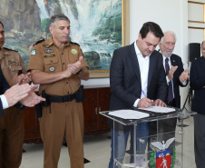 Governador anuncia pagamento das promoções dos praças-militares. -  Curitiba, 15/04/2019  -  Foto de Gilson Abreu ANPr