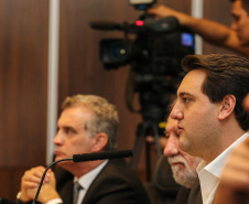 O governador Carlos Massa Ratinho Junior participa nesta segunda-feira (15) de Coletiva de Imprensa com um balanço dos 100 dias de gestão.   Curitiba, 15/04/2019 -  Foto: Geraldo Bubniak/ANPr