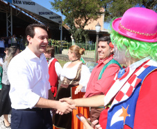 O governador Carlos Massa Ratinho Junior e o ministro da Cidadania, Osmar Terra, lançam o programa Criança Feliz . Curitiba, 18/04/2019 - Foto: Rodrigo Felix Leal/ANPr