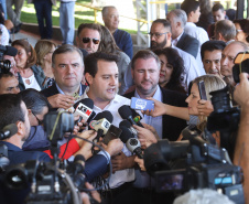              O governador Carlos Massa Ratinho Junior e o ministro da Cidadania, Osmar Terra, lançam o programa Criança Feliz . Curitiba, 18/04/2019 - Foto: Rodrigo Felix Leal/ANPr