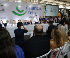 o Governador Carlos Massa Ratinho Junior participa da implantação do Programa Criança Feliz, do Governo Federal. Presentes na solenidade: ministro da Cidadania, Osmar Terra; primeira dama, Luciana Saito Massa; secretário da Justiça Família e Trabalho, Ney Leprevost; entre outros.Curitiba, 18-04-19.Foto: Arnaldo Alves / ANPr.