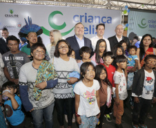 o Governador Carlos Massa Ratinho Junior participa da implantação do Programa Criança Feliz, do Governo Federal. Presentes na solenidade: ministro da Cidadania, Osmar Terra; primeira dama, Luciana Saito Massa; secretário da Justiça Família e Trabalho, Ney Leprevost; entre outros.Curitiba, 18-04-19.Foto: Arnaldo Alves / ANPr.