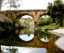 Palmeira - A ponte do Rio dos Papagaios  é considerada um monumento da engenharia nacional, cuja construção foi autorizada pessoalmente por D. Pedro II. Para ninguém botar defeito.Foto: Divulgação/Prefeitura de Palmeira