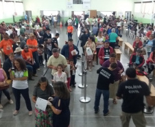 A quinta edição da feira de serviços Paraná Cidadão em 2019 aconteceu em Mandirituba com 7,6 mil atendimentos registrados. Cerca de 5 mil pessoas que passaram pelo evento, encerrado nesta sexta-feira (26), tiveram acesso a diversos serviços gratuitos disponibilizados em um único local.  Mandirituba, 26/04/2019   -  Foto: Divulgação SEJUF