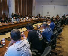 O vice governador Darci Piana participa de reunião com representantes dos servidores publicos  no Palácio Iguaçu,  nesta segunda-feira (29).   Curitiba, 24/04/2019 -  Foto: Geraldo Bubniak/ANPr