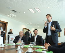 Governador Carlos Massa Ratinho Junior recebe o ministro do Meio Ambiente, Ricardo Salles  -  Curitiba, 30/04/2019  -  Foto: Rodrigo Félix Leal/ANPr