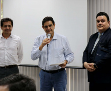 Os servidores do Instituto Paranaense de Desenvolvimento Educacional (Fundepar) iniciaram nesta segunda-feira (6), em Curitiba, as atividades da Semana Estudo e Planejamento: Aprendizagem 2019.Na foto, o superintendente da Paranaeducação, Claudio Palozi, o diretor-presidente do Instituto Paranaense de Desenvolvimento Educacional - Fundepar, José Maria Ferreira e o controlador-geral do Estado, Raul Clei Coccaro Siqueira. Foto: Divulgação/Fundepar