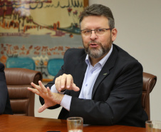 Reunião entre a secretaria do Planejamento e BRDE. Foto: José Fernando.Ogura. Na foto, o diretor-administrativo da Agência Paraná do BRDE, Wilson Bley Lipski.09/05/2019