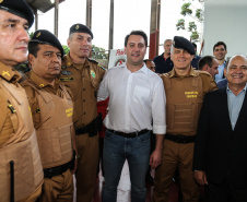 O governador Carlos Massa Ratinho Junior lança o programa Escola Segura. Foz do Iguaçu, 09/05/2019 - Foto: Geraldo Bubniak/ANPr