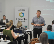 Fomento Paraná prepara nova turma de agentes de crédito A fase presencial do treinamento acontece nas instalações do Centro de Capacitação do Sebrae-PR em Curitiba. Foto: Divulgação/Fomento Paraná
