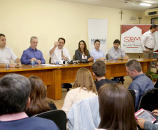 O governador Carlos Massa Ratinho Junior recebe a imprensa para entrevista coletiva, na Expoingá. Maringá,16/05/2019. FotoGilson Abreu/ANPr