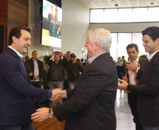 O governador Carlos Massa Ratinho Junior e o presidente da Copel, Daniel Pimentel Slaviero, anunciaram nesta sexta-feira (24) os investimentos da Companhia na região Oeste do Paraná para os próximos três anos. Foto: Jaelson Lucas/ANPr