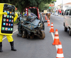 Uma grande mobilização de conscientização sobre segurança no trânsito foi desencadeada pela Polícia Militar nesta segunda-feira (27), Dia Estadual de Prevenção a Acidentes de Trânsito, por conta das atividades educativas da campanha Maio Amarelo. As equipes policiais abordaram motoristas, pedestres e ciclista, com apoio de voluntários de entidades e órgãos ligados ao trânsito nas principais cidades do Paraná.  Curitiba, 27/05/2019  -  Foto: Soldado Amanda Morais