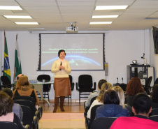 Primeira etapa do 4º Ciclo de Videoconferências dedicado, neste ano, a discutir a Prevenção de Violência e Promoção da Cultura da Paz. A ideia é capacitar gestores e profissionais que atuam em políticas públicas para identificar e prevenir situações de risco de violência virtual contra crianças e adolescentes.  -  Curitiba, 27/05/2019  -  Foto:  Americo Antonio