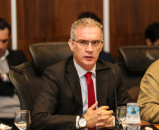 Governador Carlos Massa Ratinho Júnior, durante reunião com a equipe de governo. Na foto, o secretário da Comunicação e Cultura, Hudson José  - Curitiba, 29/05/2019 -Foto: Geraldo Bubniak/ANPr