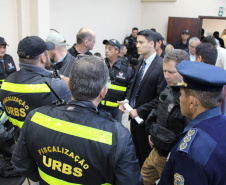 Os veículos especialmente destinados para o transporte de crianças, a condução coletiva de escolares, vans e ônibus foram inspecionados, nesta quarta-feira (26), em nova ação integrada da Força-Tarefa Infância Segura da Secretaria da Justiça, Família e Trabalho do Governo do Paraná.  -  Curitiba, 26/06/2019  -  Foto: Divulgação SEJUF