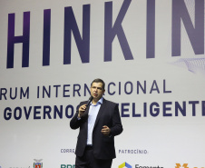 Fórum Internacional de Inovação ThinkinG. Na foto, o presidente da Celepar, Allan Costa  -  Foz do Iguaçu, 28/06/2019  -  Foto: Jaelson Lucas/ANPr