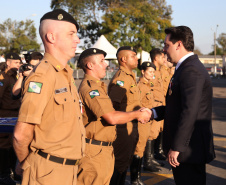 O governador Carlos Massa Ratinho Junior e o presidente em exercício Hamilton Mourão receberam nesta sexta-feira (28) a medalha Heróis da Cavalaria, da Polícia Montada Coronel Dulcídio. A condecoração foi entregue na cerimônia, em Curitiba, que comemora os 140 anos do regimento, que é a unidade mais antiga da Polícia Militar do Paraná.  -  Curitiba, 28/06/2019  -  Foto: José Fernando Ogura/ANPr