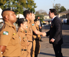 O governador Carlos Massa Ratinho Junior e o presidente em exercício Hamilton Mourão receberam nesta sexta-feira (28) a medalha Heróis da Cavalaria, da Polícia Montada Coronel Dulcídio. A condecoração foi entregue na cerimônia, em Curitiba, que comemora os 140 anos do regimento, que é a unidade mais antiga da Polícia Militar do Paraná.  -  Curitiba, 28/06/2019  -  Foto: José Fernando Ogura/ANPr