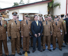 O governador Carlos Massa Ratinho Junior e o presidente em exercício Hamilton Mourão receberam nesta sexta-feira (28) a medalha Heróis da Cavalaria, da Polícia Montada Coronel Dulcídio. A condecoração foi entregue na cerimônia, em Curitiba, que comemora os 140 anos do regimento, que é a unidade mais antiga da Polícia Militar do Paraná.  -  Curitiba, 28/06/2019  -  Foto: José Fernando Ogura/ANPr