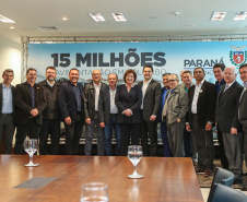 Governador Carlos Massa Ratinho Junior assina liberação de recursos para pavimentação de vias urbanas de Colombo - Curitiba, 04/07/2019 -  Foto: Geraldo Bubniak/ANPr