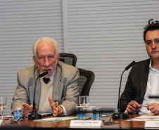 O governador Carlos Massa Ratinho Junior recebe  a  diretoria da Ocepar - Organização das Cooperativas do Estado do Paraná para celebrar o Dia Internacional do Cooperativismo. Curitiba, 02/07/2019 -  Foto: Geraldo Bubniak/ANPr