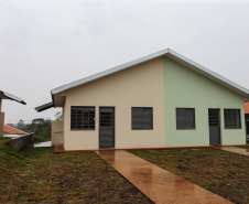 Entrega de moradias para 100 famílias de Marechal Cândido Rondon, no Oeste do Paraná, nesta segunda-feira (15). Marechal Cândido Rondon, 15/07/2019 -  Foto: Geraldo Bubniak/ANPr