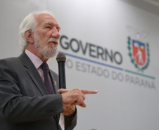 O governador em exercício Darci Piana foi escolhido pelo Instituto Boina Azul, do Rio Grande do Sul, para representar o Paraná na homenagem à Segurança Pública do Estado
