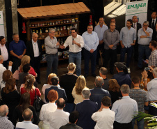 O Governo do Paraná repassa nesta quarta-feira (24) 54 veículos para escritórios da Emater no Interior do Estado. A entrega foi feita pelo governador Carlos Massa Ratinho Junior,  na sede da Emater, em Curitiba.Foto Gilson Abreu/ANPr