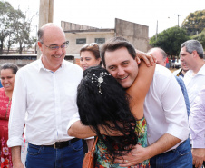 O governador Carlos Massa Ratinho Junior e o prefeito Miguel Amaral inauguraram mais uma unidade do projeto Meu Campinho