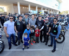 O governador Carlos Massa Ratinho Junior participou e deu as boas-vindas aos motoqueiros, presentes na benção em comemoração ao seu dia. Curitiba, 17-07-19.Foto: Arnaldo Alves / ANPr.