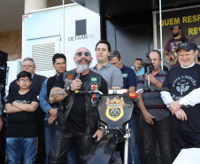 O governador Carlos Massa Ratinho Junior participou e deu as boas-vindas aos motoqueiros, presentes na benção em comemoração ao seu dia. Curitiba, 17-07-19.Foto: Arnaldo Alves / ANPr.