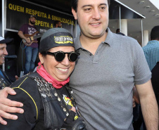 O governador Carlos Massa Ratinho Junior participou e deu as boas-vindas aos motoqueiros, presentes na benção em comemoração ao seu dia. Curitiba, 17-07-19.Foto: Arnaldo Alves / ANPr.