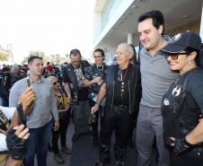 O governador Carlos Massa Ratinho Junior participou e deu as boas-vindas aos motoqueiros, presentes na benção em comemoração ao seu dia. Curitiba, 17-07-19.Foto: Arnaldo Alves / ANPr.