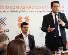 A Copel renovou a parceria que mantém há 30 anos com a Associação das Emissoras de Radiodifusão do Paraná (Aerp) para a veiculação de mensagens de utilidade pública sobre fornecimento, geração e transmissão de energia