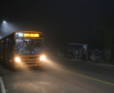 Os moradores de Araucária ganharam uma nova ligação de ônibus com Curitiba. Atendendo a uma reivindicação antiga dos moradores, a linha Vila Juliana foi estendida até o bairro Campina da Barra, na cidade da região metropolitana. Foto: José Fernando Ogura/ANPr