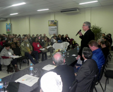 Cerca de 300 pessoas estão reunidas desde esta segunda-feira (05) em Curitiba na V Conferência Estadual de Segurança Alimentar e Nutricional