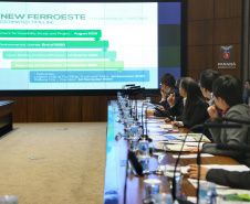 O governador Carlos Massa Ratinho Junior e técnicos da Secretaria de Infraestrutura e Logística apresentaram nesta quarta-feira (7) ao grupo China Merchants projetos ferroviários de curto, médio e longo prazos no Paraná