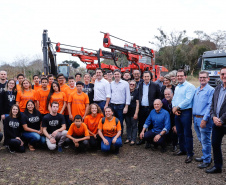 O governador Carlos Massa Ratinho Junior assinou nesta quinta-feira (8) a ordem de serviço para início das obras para contenção de enchentes do Rio Marrecas, em Francisco Beltrão, no Sudoeste do Estado. O Governo do Estado está investindo R$ 30 milhões nesta primeira etapa da obra.