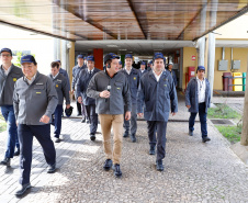 O governador Carlos Massa Ratinho Junior reforçou nesta quarta-feira (11) a determinação do Estado em apoiar iniciativas para ampliar a mobilidade sustentável no Paraná. Ele esteve no Complexo Ayrton Senna, que abriga quatro fábricas da Renault, em São José dos Pinhais, na Região Metropolitana de Curitiba.