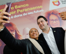 O governador Carlos Massa Ratinho Junior apresentou nesta terça-feira (24) o programa Banco da Mulher Paranaense, iniciativa do Governo do Estado para incentivar o empreendedorismo feminino em todos os setores econômicos, visando gerar mais emprego e renda no Estado.