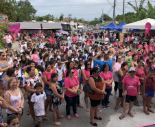Paraná Rosa chega ao fim com a mobilização de mais de 40 mil pessoas. Foto: Valdelino Pontes