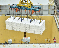  Klabin exporta sua maior carga pelo Porto de Paranaguá
