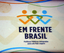 A atuação integrada pelo projeto-piloto Em Frente Brasil na cidade de São José dos Pinhais, Região Metropolitana de Curitiba, foi a principal causa da queda dos principais indicadores de violência na cidade