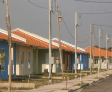 Cohapar, Caixa Econômica e prefeitura inauguraram conjunto habitacional com 128 imóveis em Santo Antônio da Platina, enquanto chaves de 47 unidades do programa Habita Paraná foram entregues à população de Cornélio Procópio. 