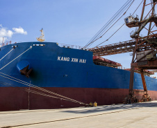 Corredor de exportação do porto paranaense movimenta 20,23 milhões de toneladas superando a marca histórica registrada em 2018, de 19,76 milhões
Foto: Claudio Neves/APPA