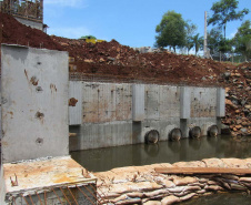 Obras, que seguem dentro do cronograma, ampliam em 25% a produção de água da cidade
Foto: Sanepar